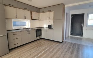 De inchiriat casa 4 camere bucatarie mobilata utilata Izvor