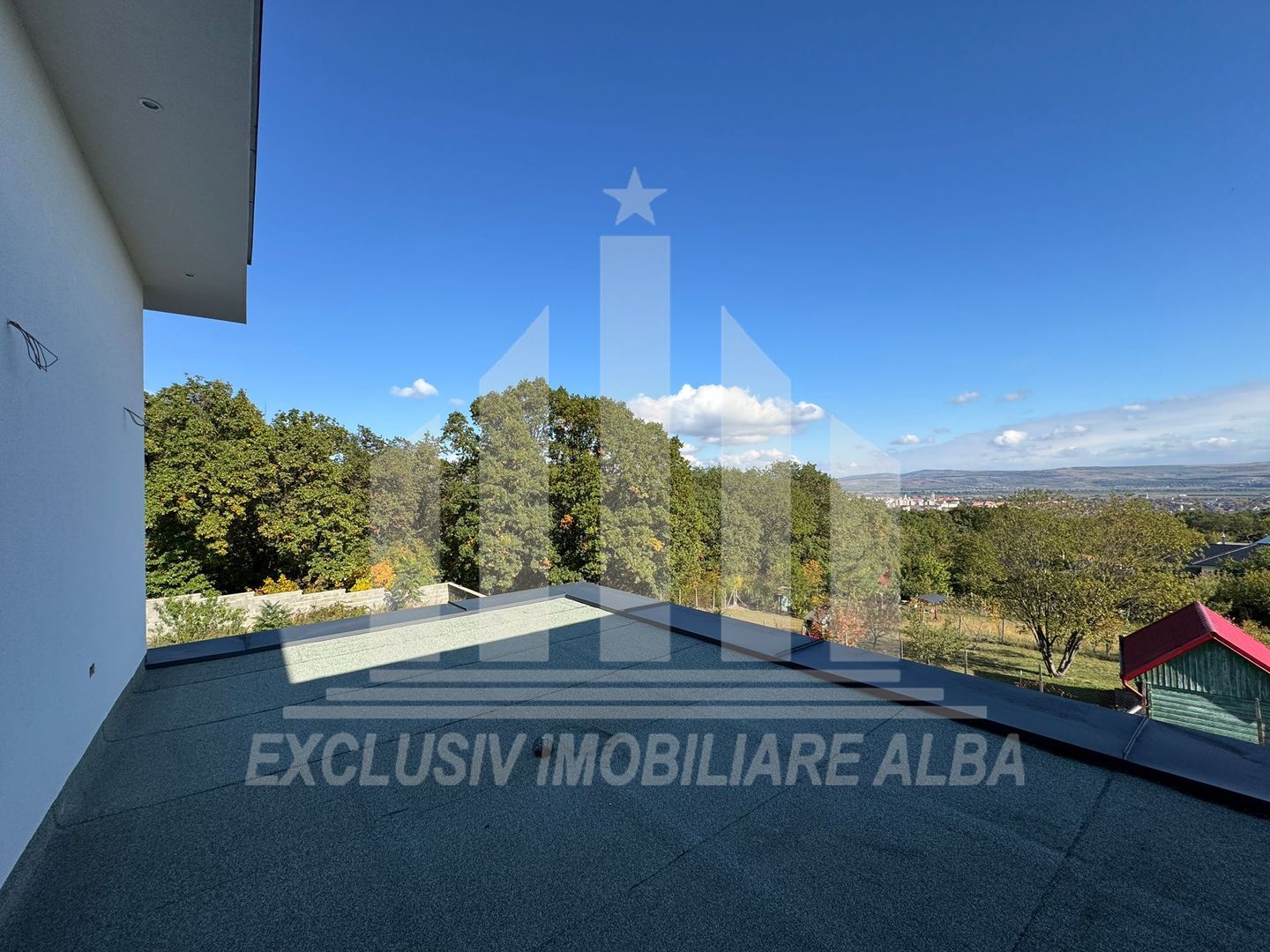 Casa individuala | 250 mp | 995 mp teren | Toate utilitatile | Seigau - Poză 9