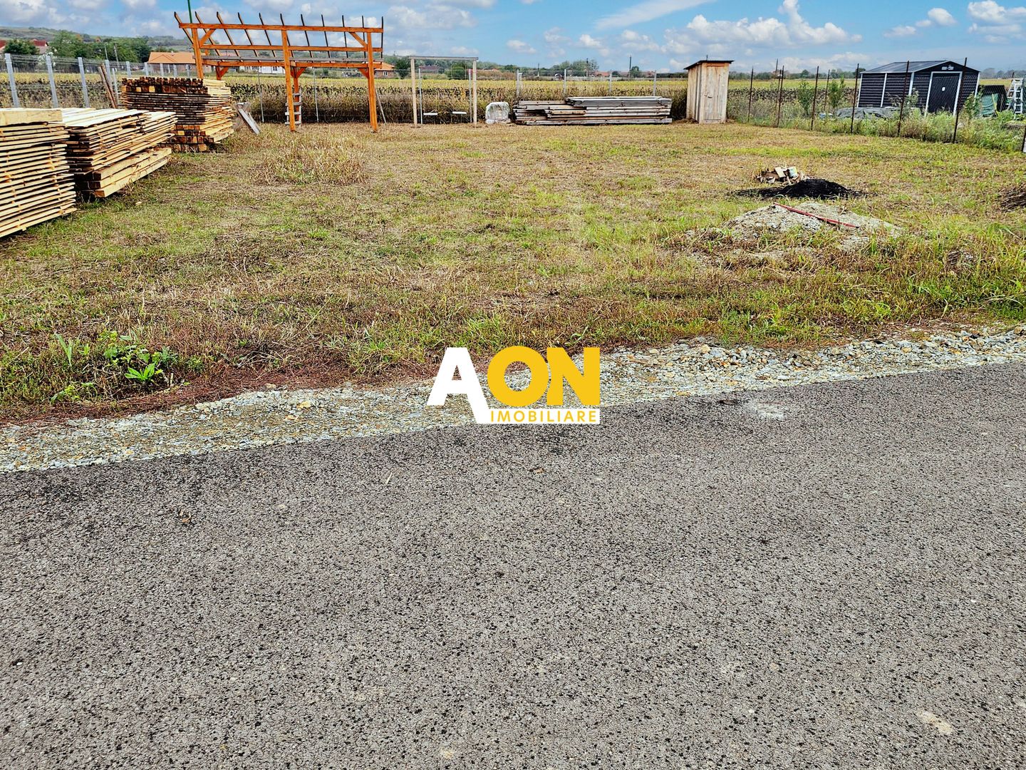 Teren 600 mp, proiect casă 4 camere + autorizație și utilități, Ciugud - Poză 2