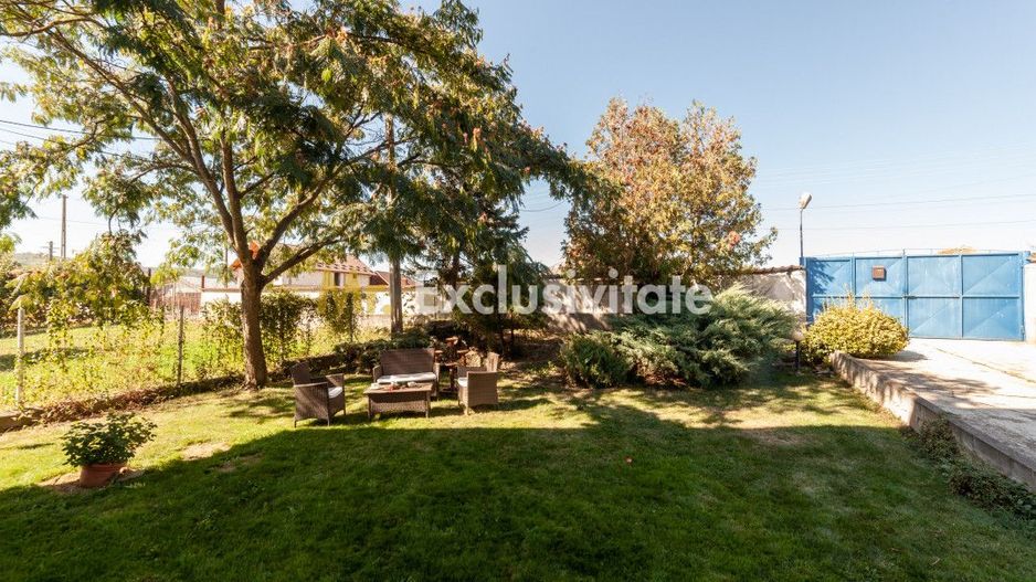 Casa visurilor cu livada roditoare si gradina amenajata - Poză 11