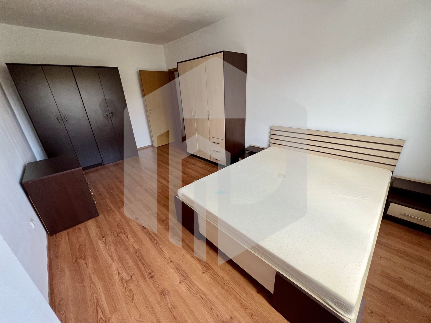 Apartament 3 camere de închiriat-Str.Uzinei-zona Spital/Gara - Poză 8