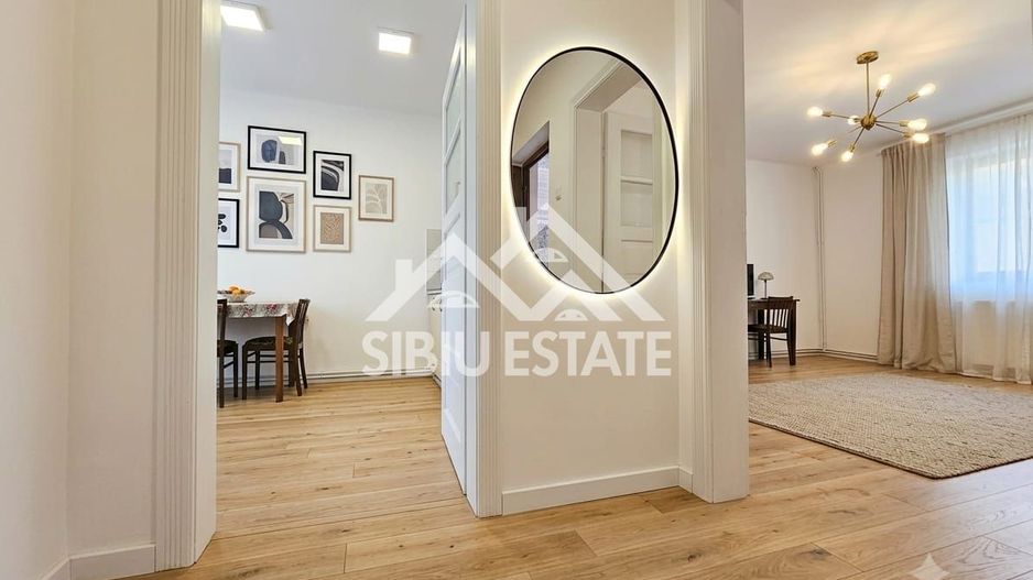 Casa Sibiu central 5 camere, 4 bai - Poză 3