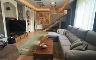 Casă de vânzare pe strada Tudor Vladimirescu - Poză 1