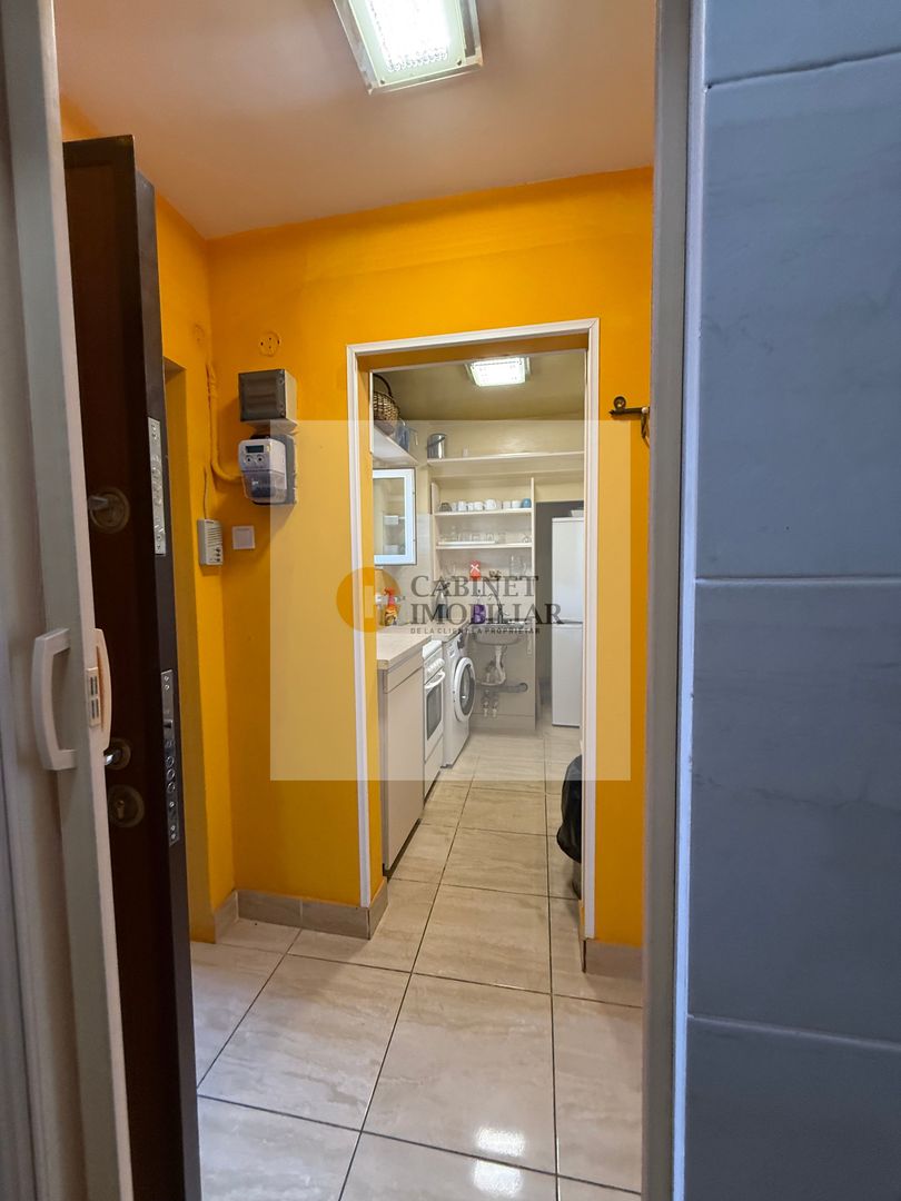 2 camere I metrou Universitate I Etaj intermediar - Poză 9