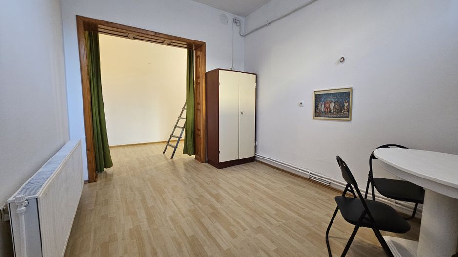 Str Lunga apartament pretabil birou/cabinet , parter stradal - Poză 5