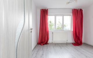 Apartament 3 camere decomandate, Zona Narcisa, Bacău - Poză 2