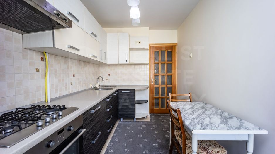 Vânzare, apartament 4 camere 86 mp , str. Milescu Spătaru, Ciocana - Poză 8