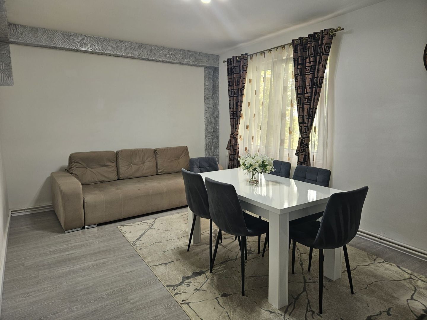 Apartament 3 camere,2 bai,70 mp,bloc izolat ,cartier,Tudor - Poză 9
