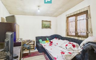 Casuță cu priveliște panoramică spre Cetatea Șiria - Poză 14