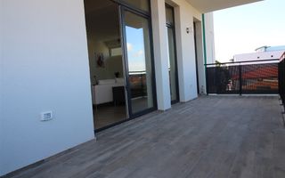 Apartament deosebit cu acces direct din lift - Poză 18