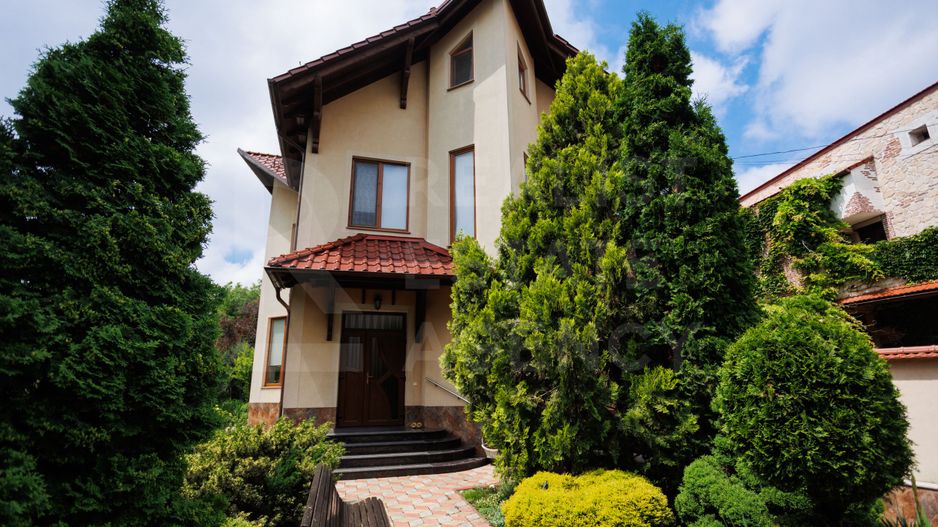 Vânzare, casă, 4 camere, str. Vasile Alecsandri, Centru - Poză 1