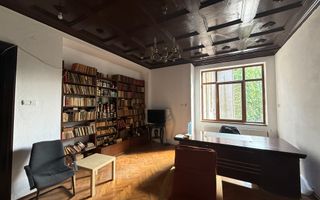 Eleganta, stil si mult potential intr-un apartament interbelic de 3 camere - Poză 2