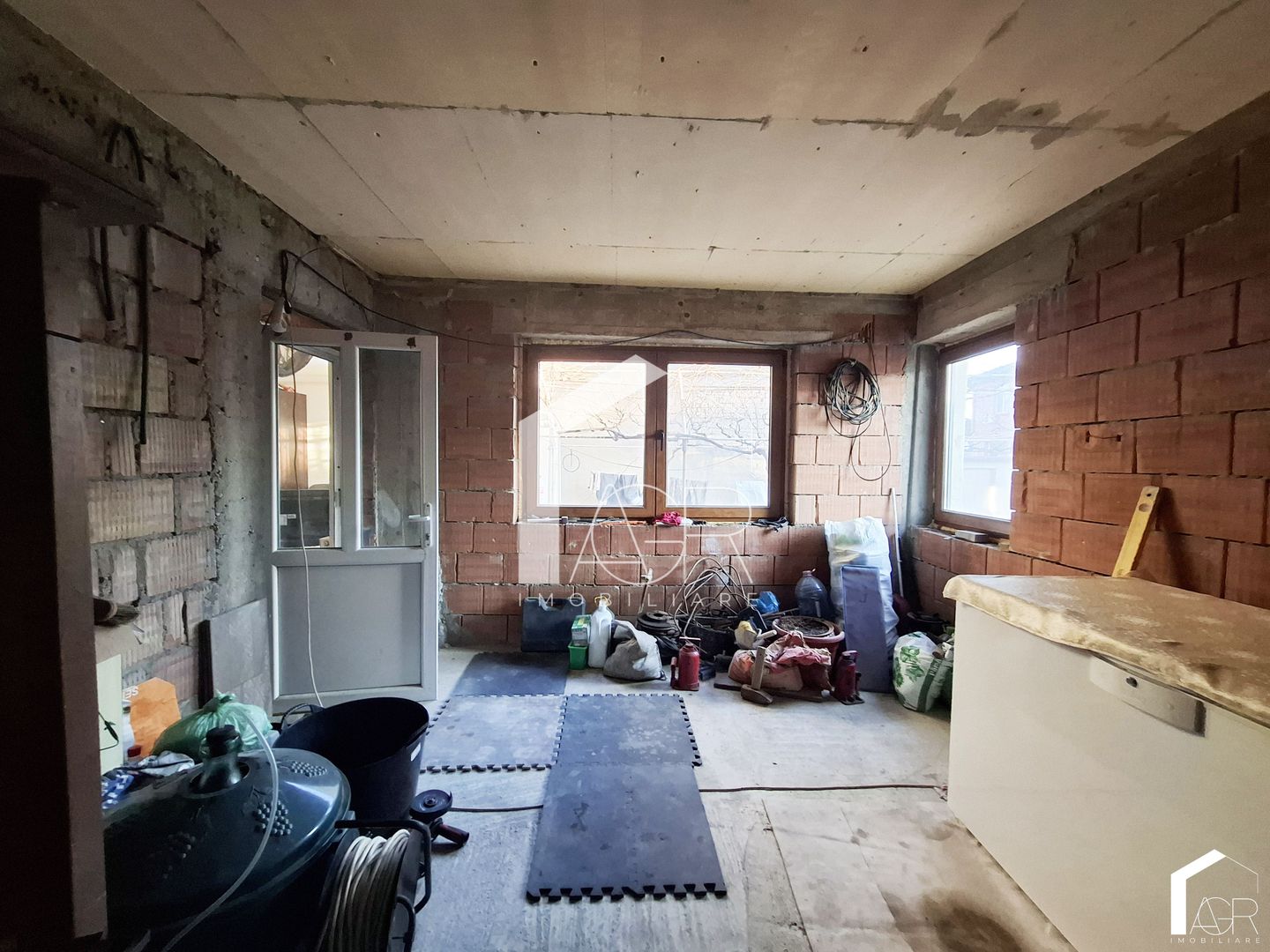 Casa S+P+1E, cu 5 camere, zona Transilvaniei - Poză 7