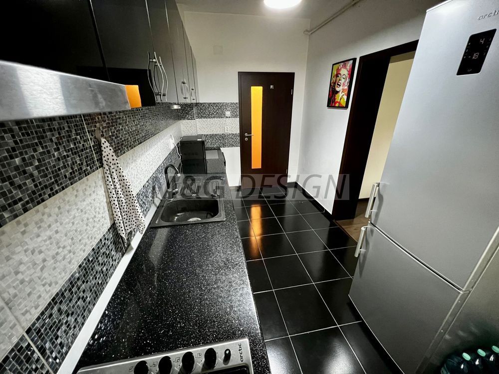 Apartament 3 camere Ghiroda bloc nou etaj 1 - Poză 4