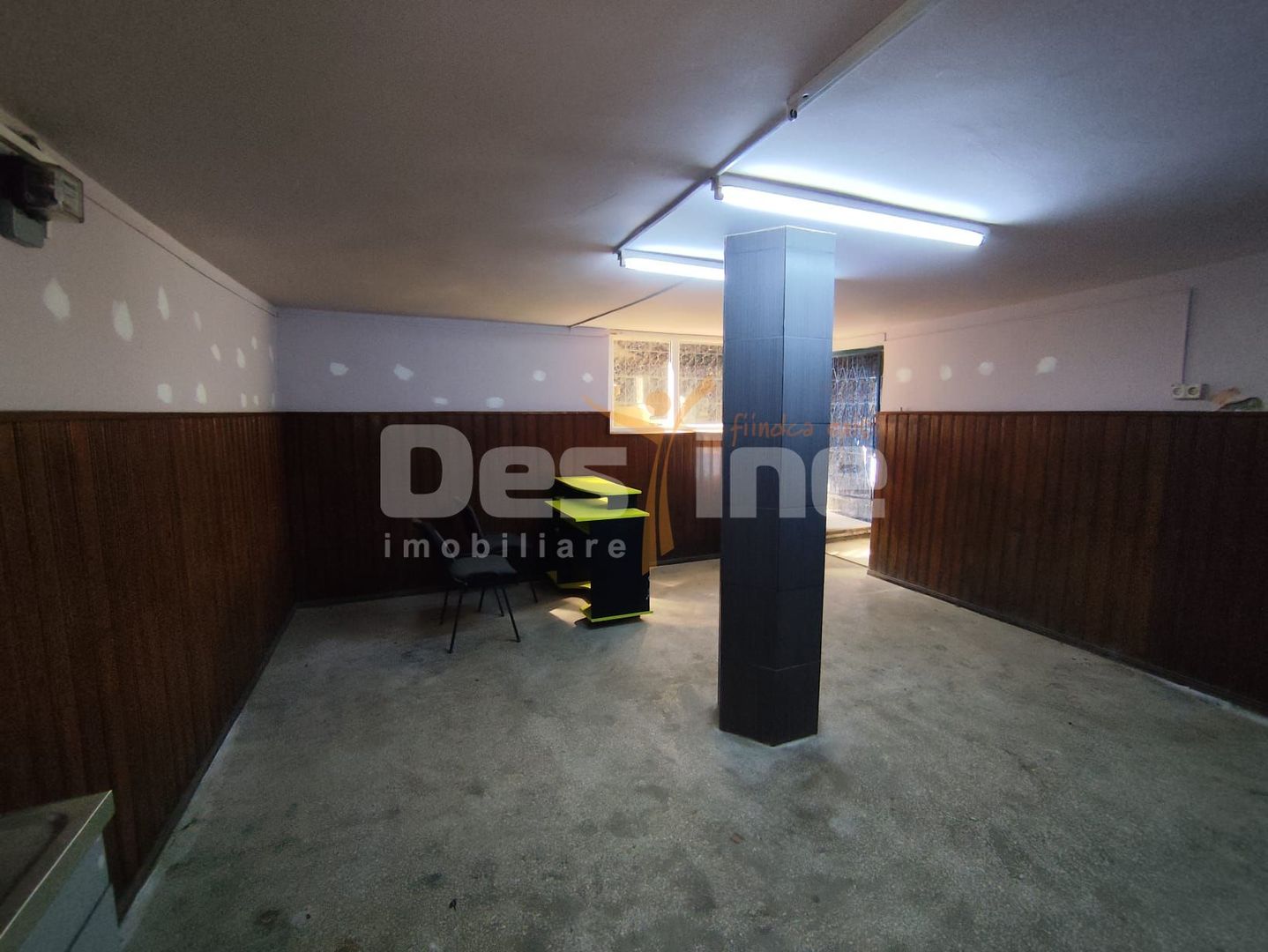 Spatiu comercial  de inchiriat Baicoi Central Liliesti! - Poză 7