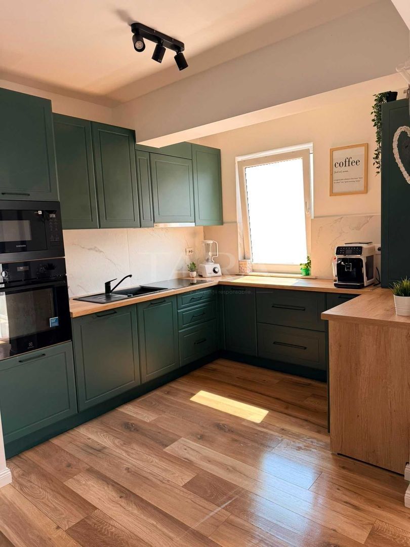 Apartament deosebit cu 3 camere, 78 mp, parcare inclusă, Baciu. - Poză 2