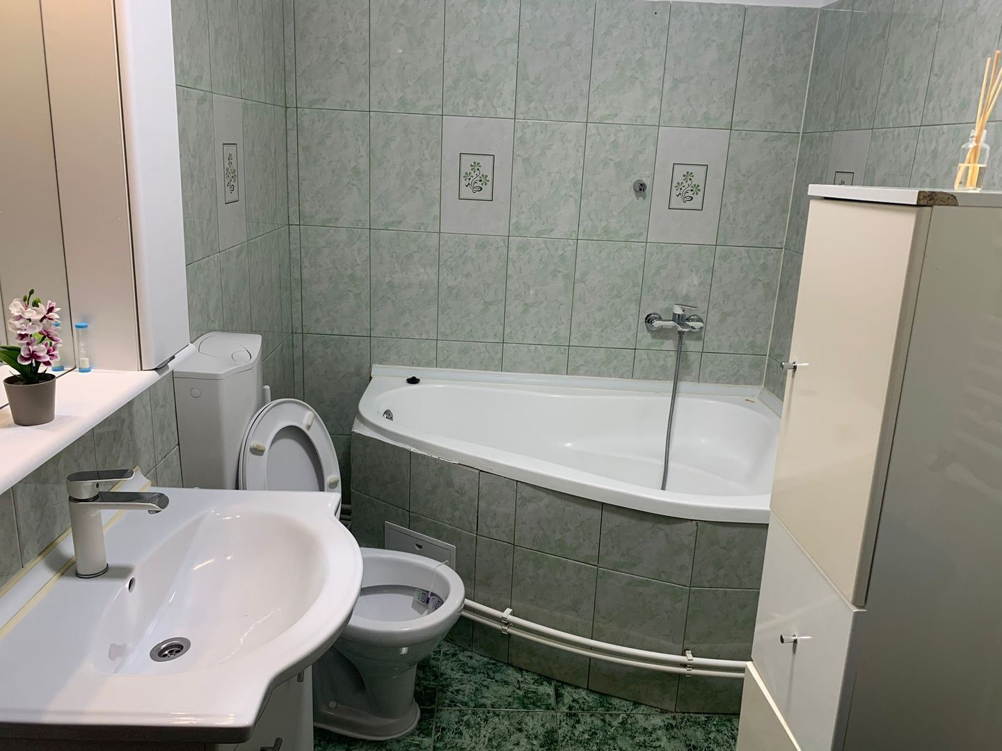CASA cu 3 CAMERE  langa Piata Rahova, Strada Ghiocului Nr 5 - Poză 6