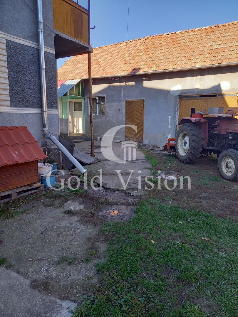 Casa cu etaj, 350mp utili, cu teren de 1650mp, loc. Cristești, Mureș - Poză 4