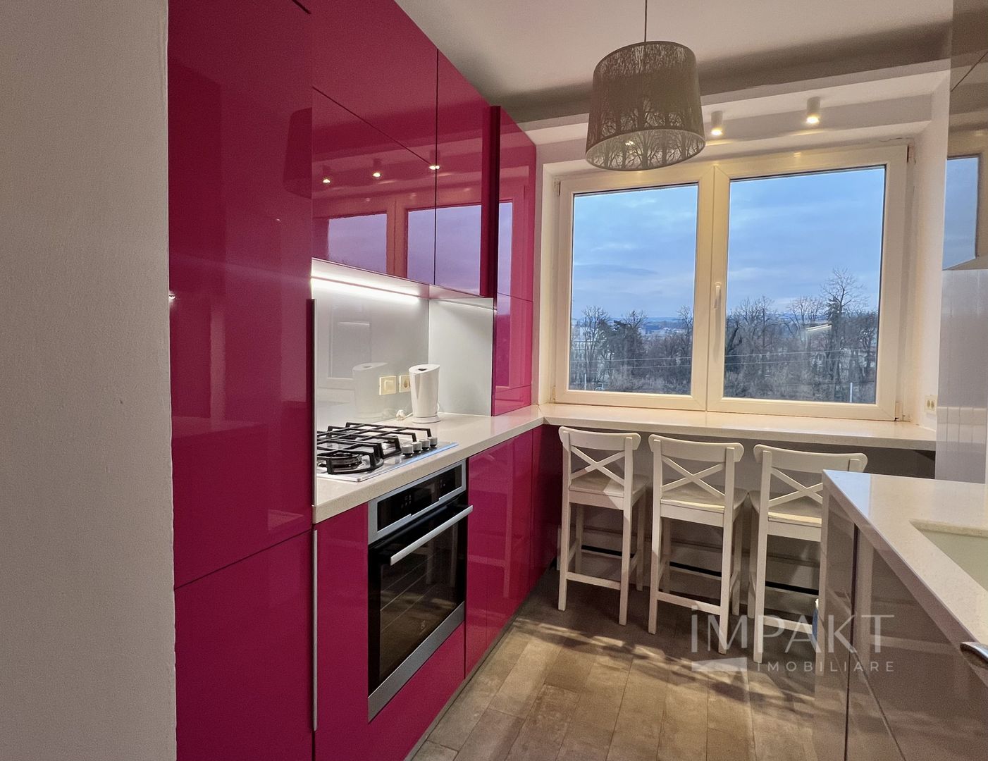 Apartament Modern,  Recent Renovat in Centrul Orasului! - Poză 8