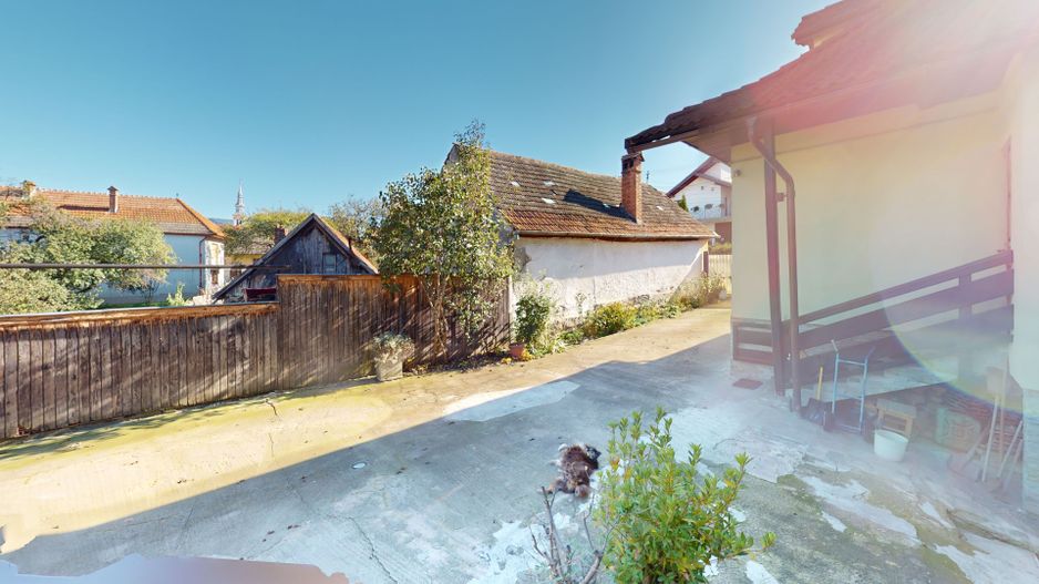 Casa deodebita zona Sacele -central - Poză 3