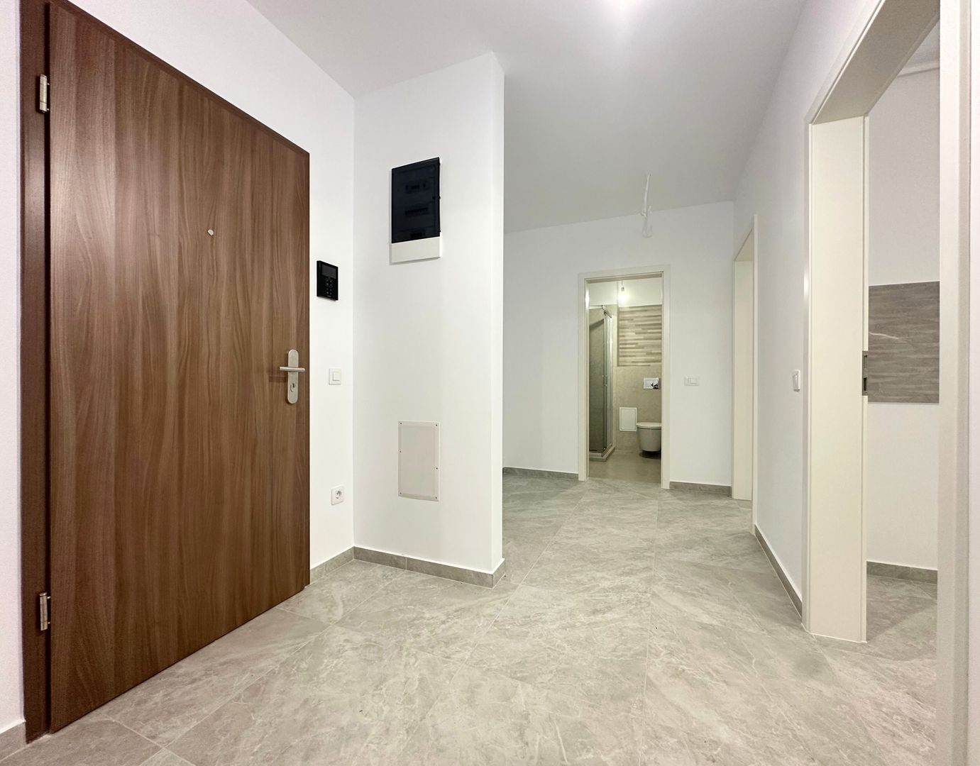 Inchiriere apartament nemobilat Casa Nobel Lângă Coresi - Poză 8