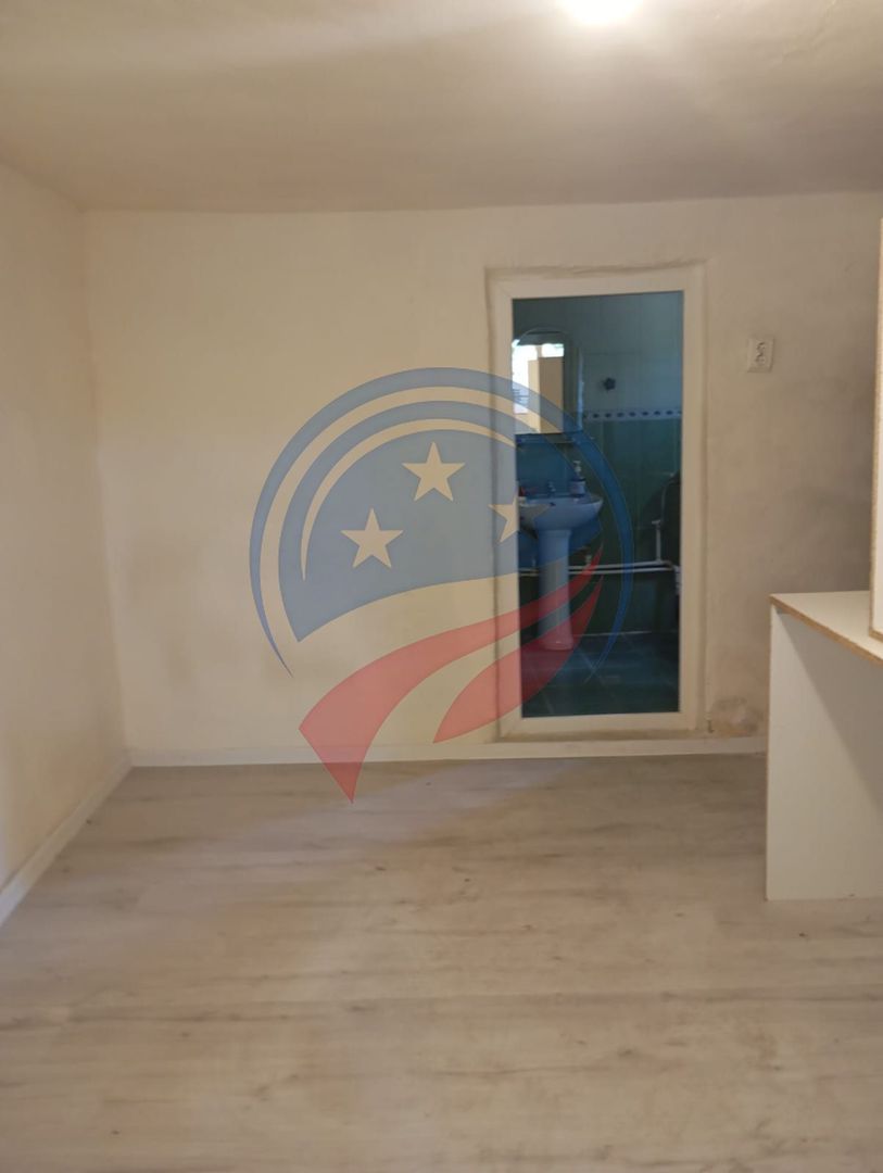 REDUCERE PRET - CASA RENOVABILA + 600 MP TEREN - BARIERA VALCII - Poză 6