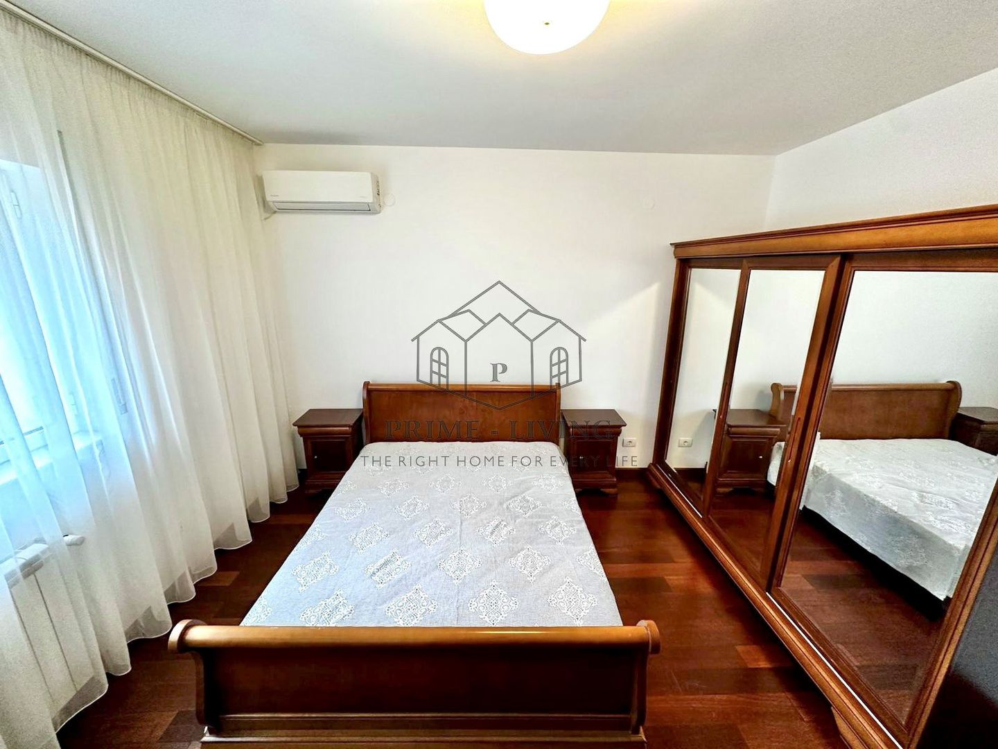 APARTAMENT ULTRACENTRAL CU 4 CAMERE LA INCHIRIERE - Poză 6