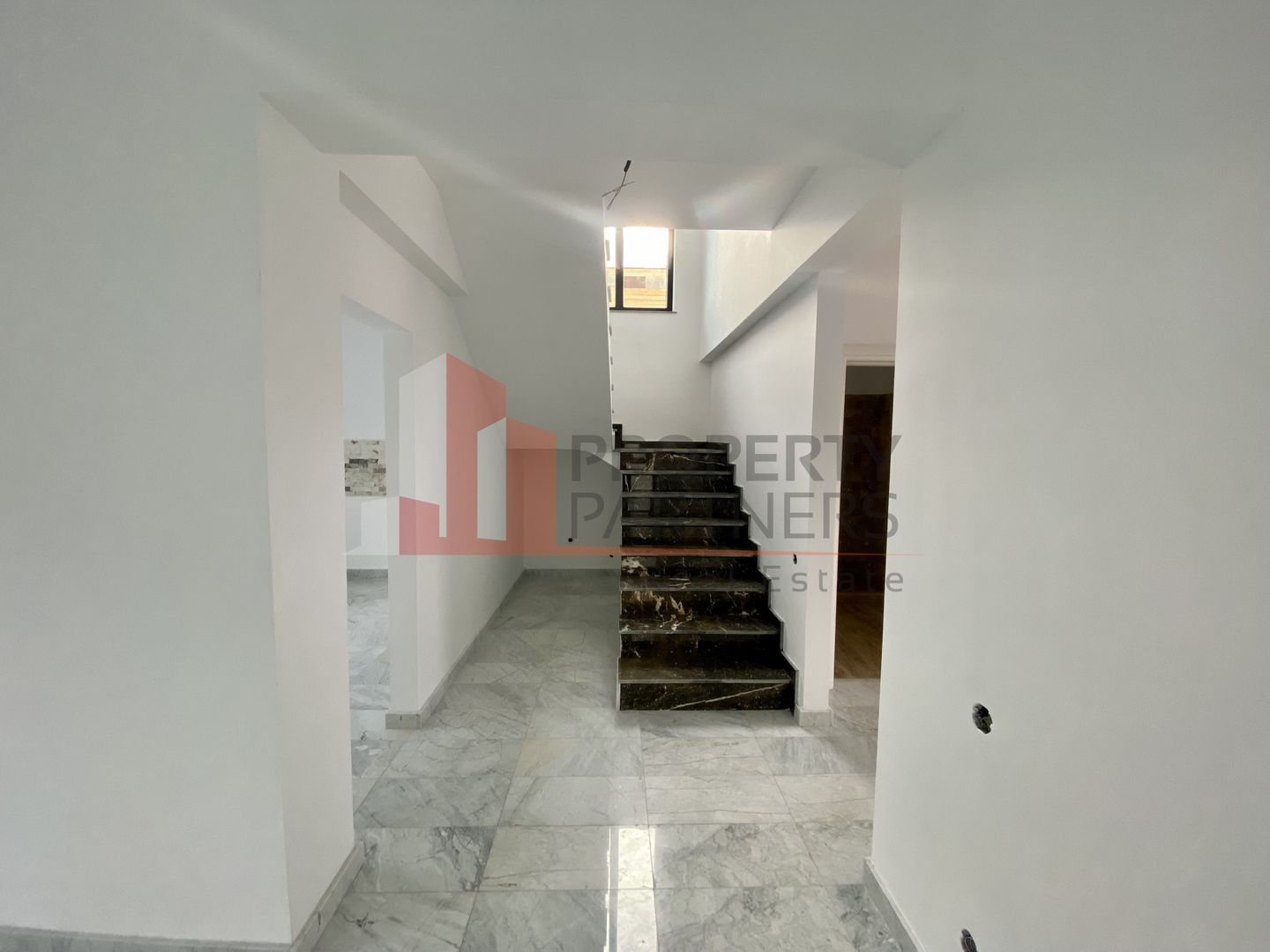 Casa Buftea - langa parcul Raja - Poză 12