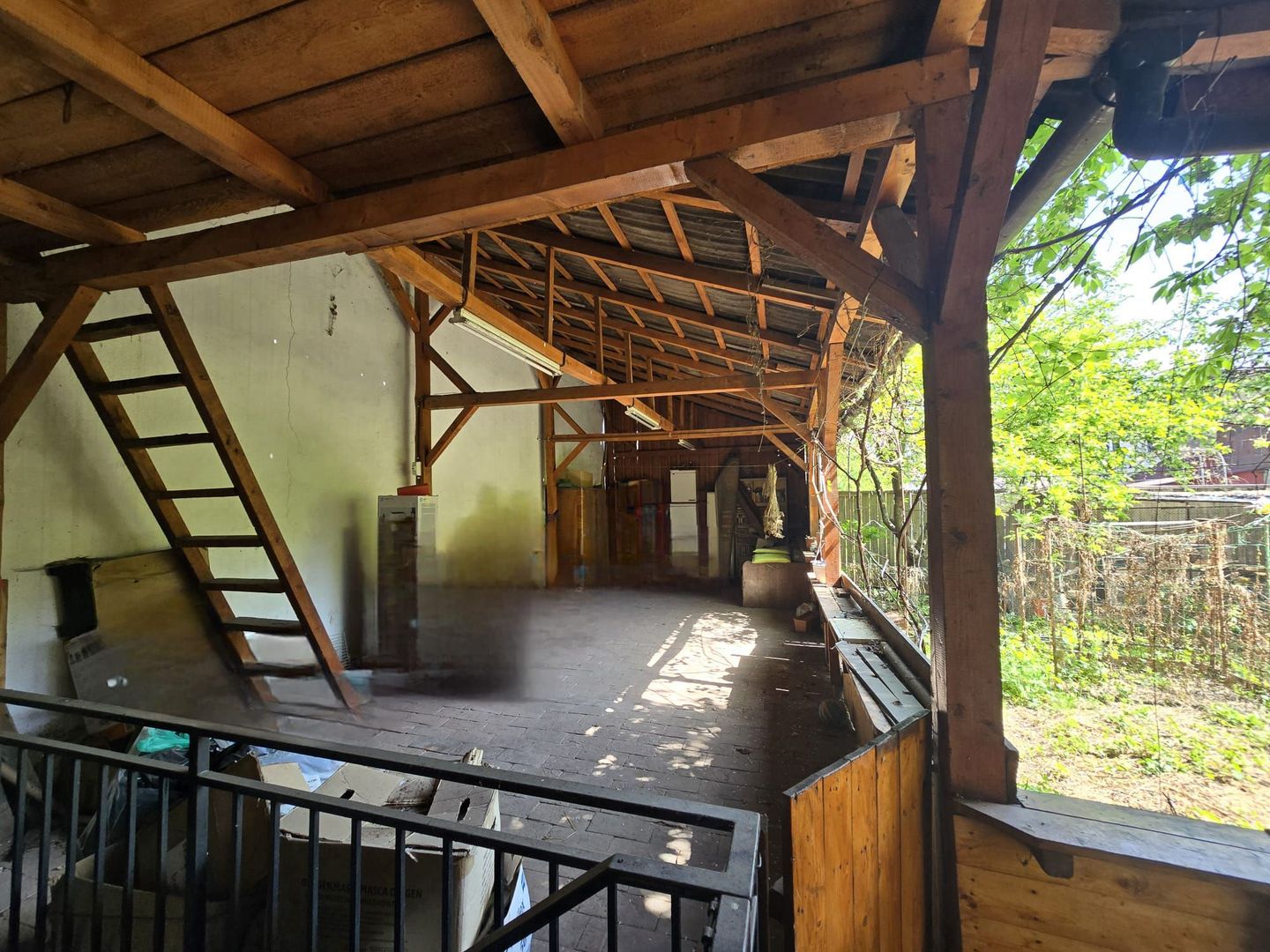 Casă cu grădină in zonă centrală - Poză 5