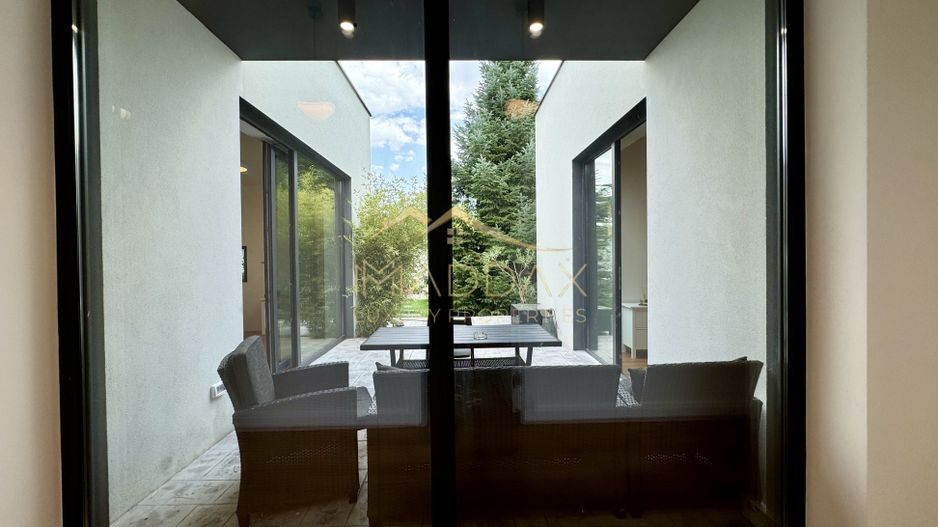 Vila cu 5 camere // * 565 mp gradina* // Tunari - Poză 19