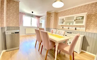 Apartament 3 camere, 2 bai, decomandat in Strand pentru inchiriat - Poză 14