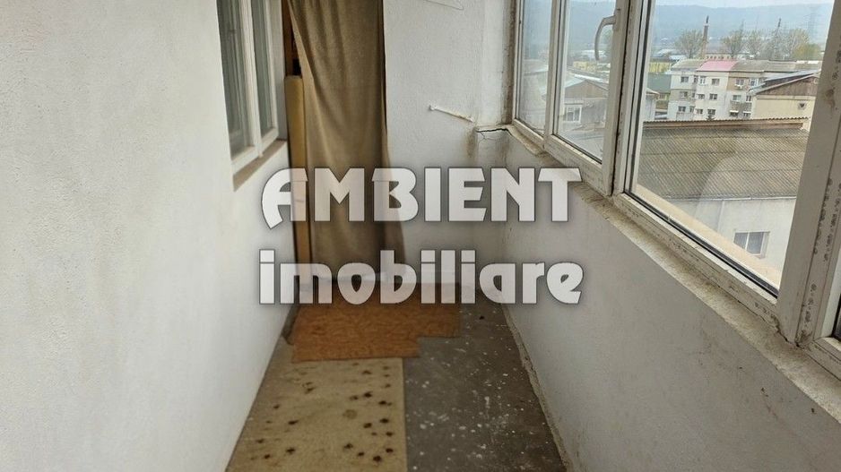 Apartament cu 3 camere, partial mobilat si utilat, VASLUI - zona GARA; - Poză 10