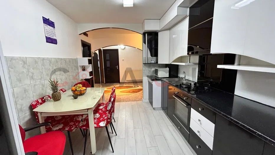 La cheie, cu doua balcoane, gata sa devina noul tau "acasa" - Poză 5