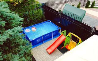 De vanzare Pensiune Eforie Nord la doi pasi de mare - Poză 10