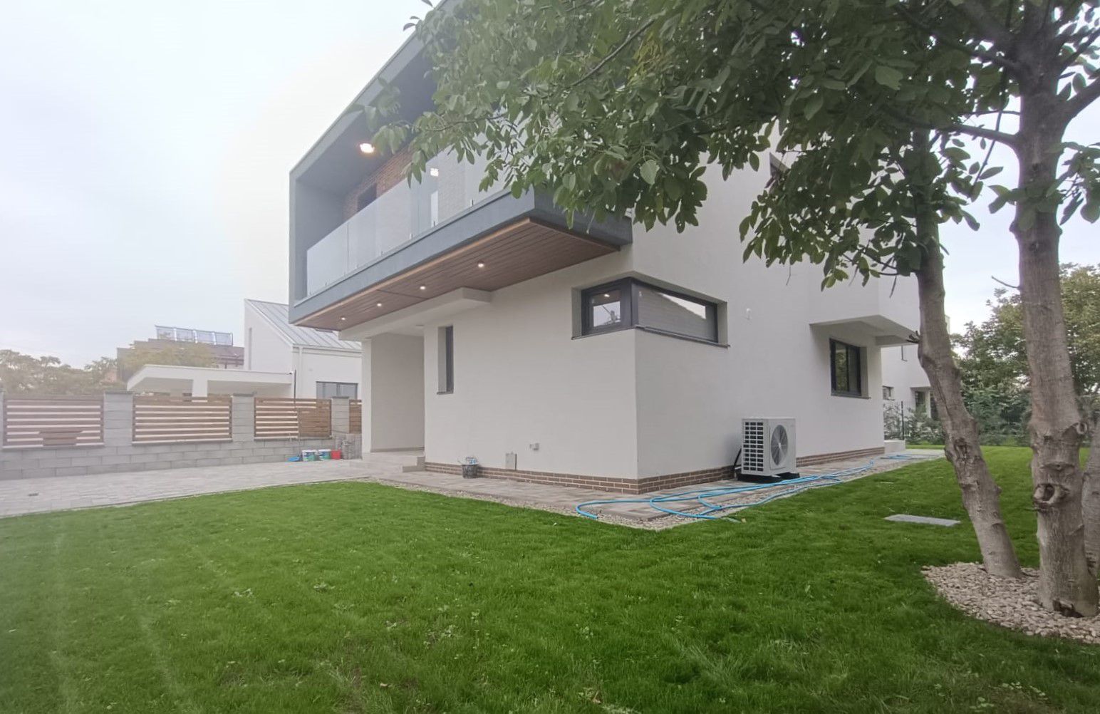 Vanzare casa moderna individuala zona rezidentiala Tunari - Poză 34