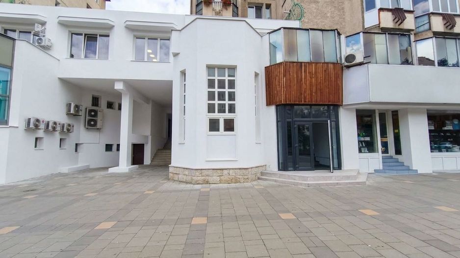 Central - Spațiu Comercial 70 mp Utili - POLI 2 - Poză 1