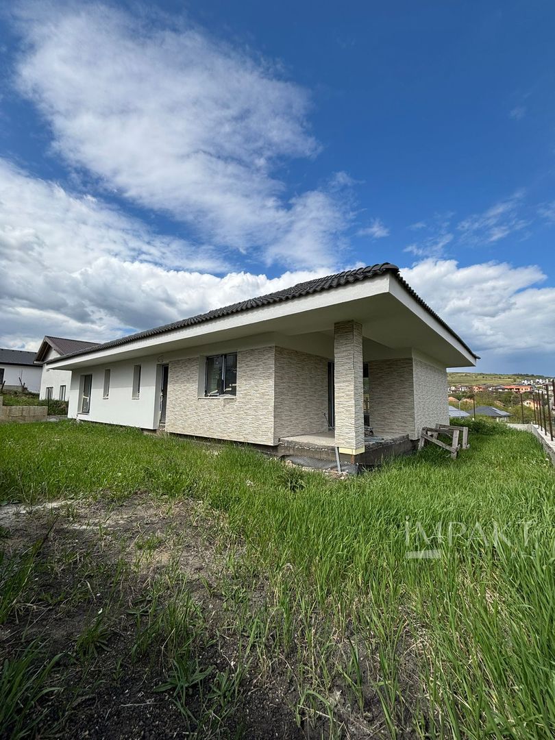 Casa superba pe un singur nivel, situata in Chinteni, zona Profi! - Poză 1