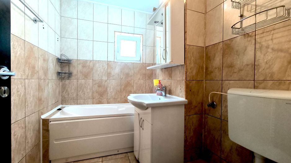 Apartament spatios 2 camere cu centrala, zona  Confectii - Poză 7