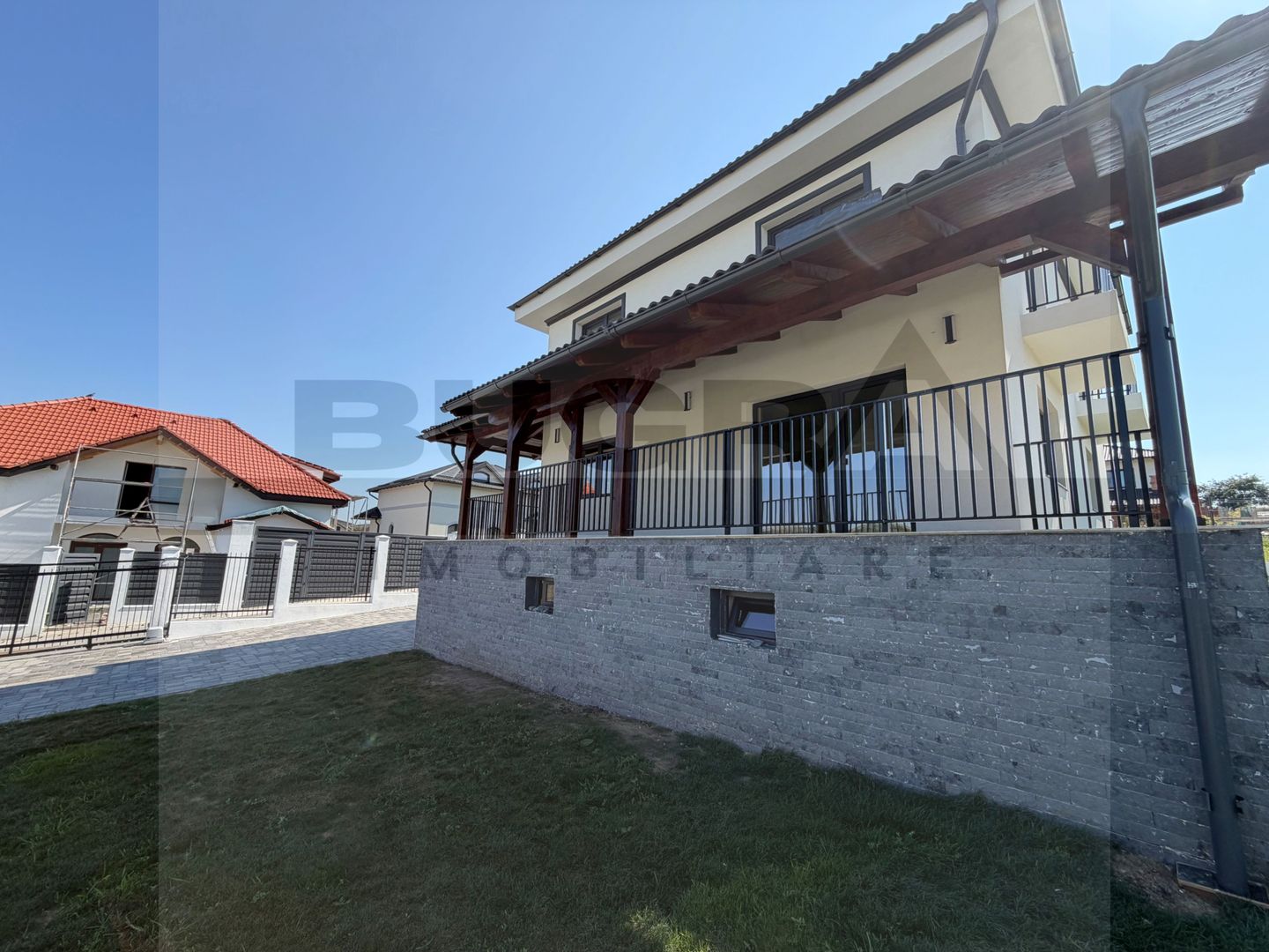 Casa individuala de 120mp, teren 500mp, finisata modern, zona Chinteni - Poză 2