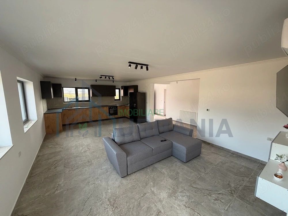 Casă de vânzare în Cercu, Bârnova - Poză 2