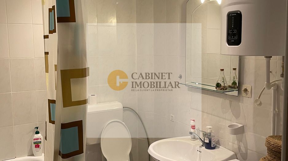 2 camere  | Bulevard Gh. Magheru - Romana | Decomandat | Balcon - Poză 6