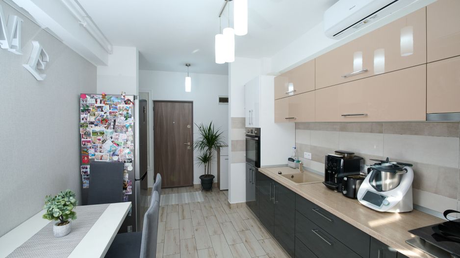 Apartament cu 2 camere, decomandat - Poză 4