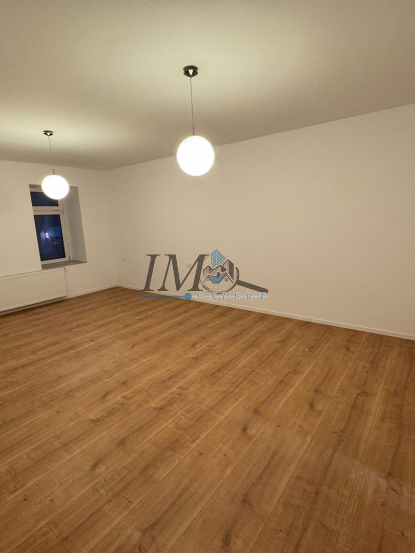 Spatiu comercial de inchiriat - Poză 1