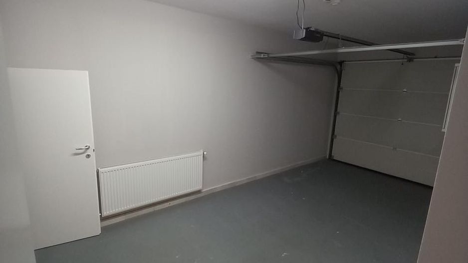 Vila de inchiriat Complex Oxford | Garaj - Poză 5