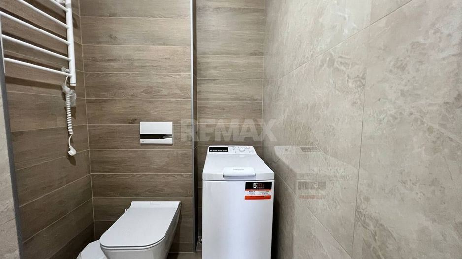 Apartament cu 3 camere de vânzare - Poză 10