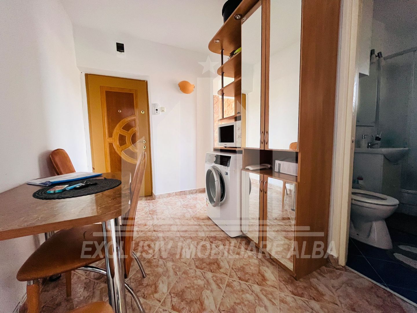 Apartament de vanzare 2 camere zona Centru - Poză 2