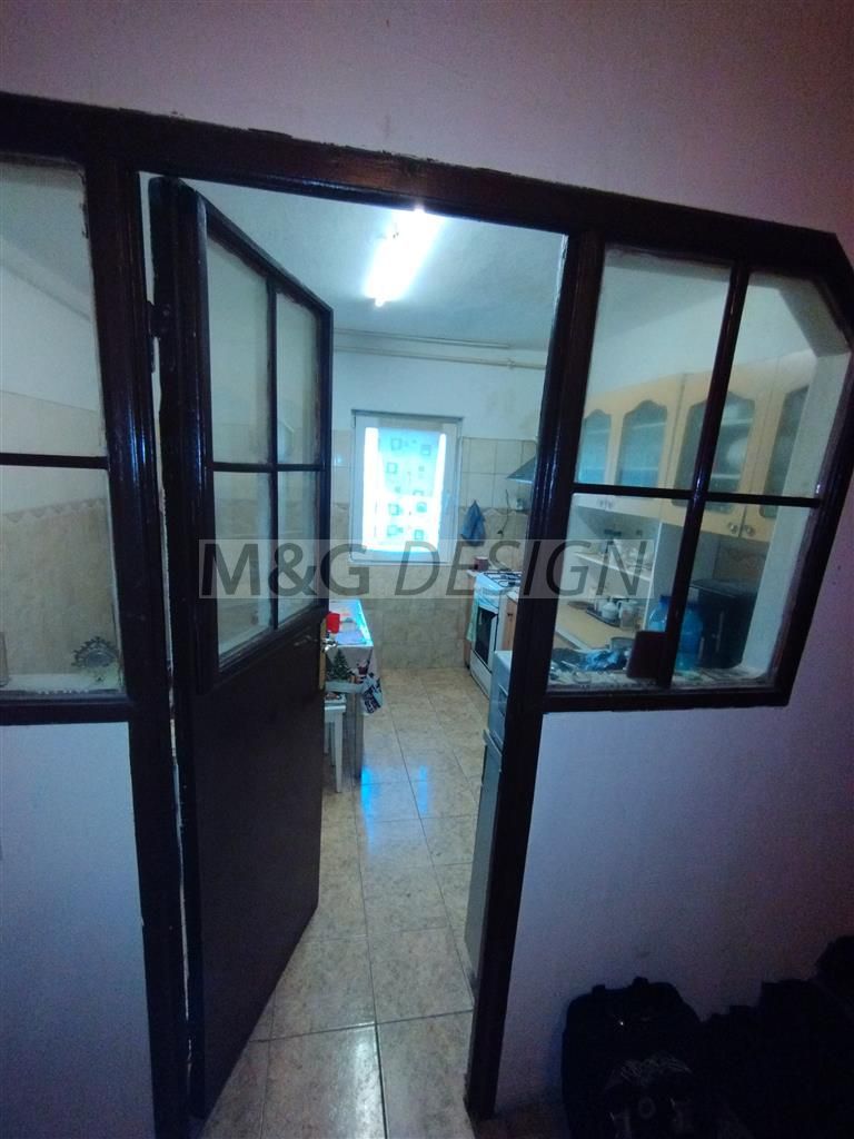 2 cam Matei Basarab  2 balcoane 51 mp utilibloc izolat - Poză 15