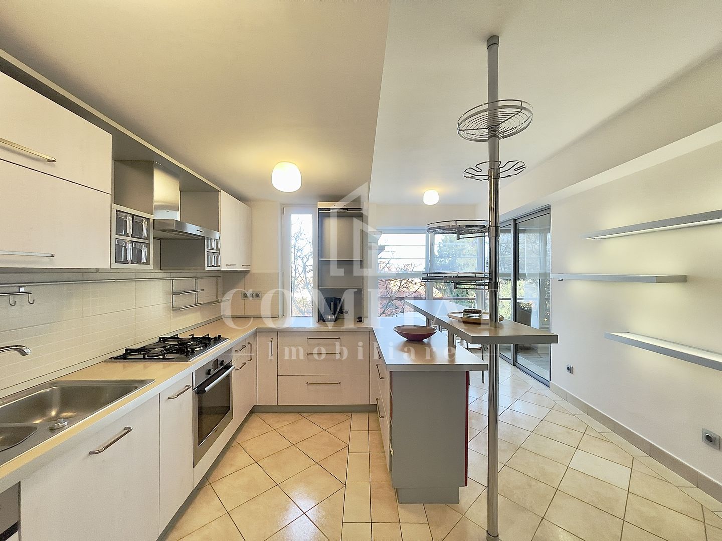 Apartament 4 camere confort lux zona Ramada Andrei Muresanu - Poză 17