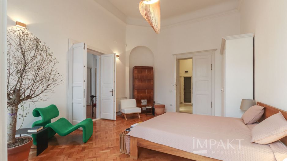 Apartament deosebit cu 4 camere in centrul orasului Cluj Napoca - Poză 8