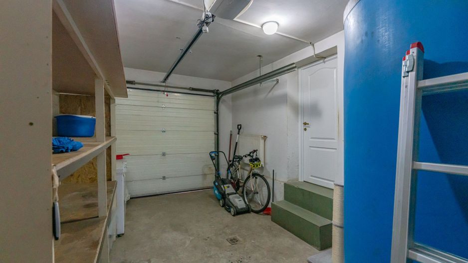 Casă individuală cu 7 camere lângă AFI Mall, ideală pentru birouri sau locuință - Poză 30